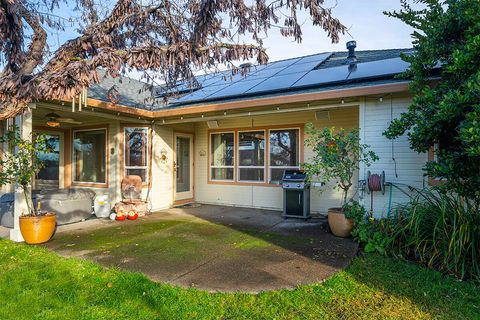 Tiny photo for 3418 Blue Blossom Drive, Medford, OR 97504 (MLS # 220213234)