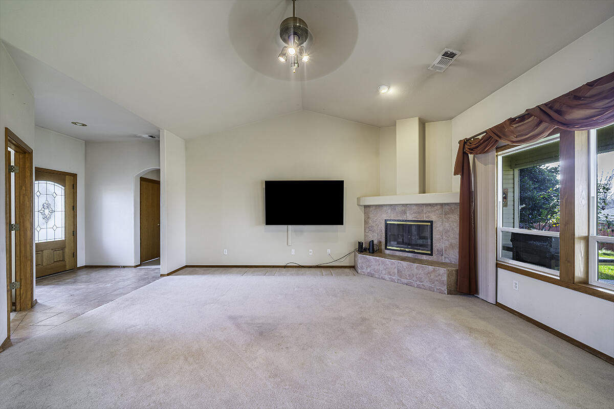 Larson Creek Estates Phases 1And 2 - Residential