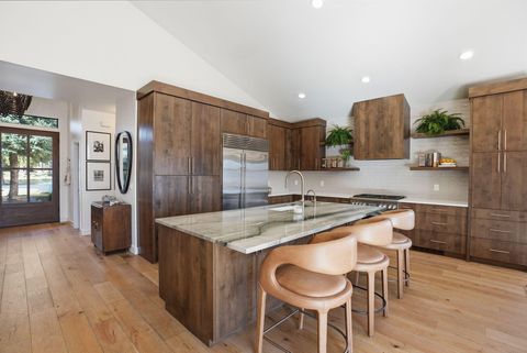 Tiny photo for 19285 Goose Creek Court, Bend, OR 97702 (MLS # 220217277)