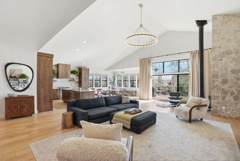 Photo of 19285 Goose Creek Court, Bend, OR 97702 (MLS # 220217277)