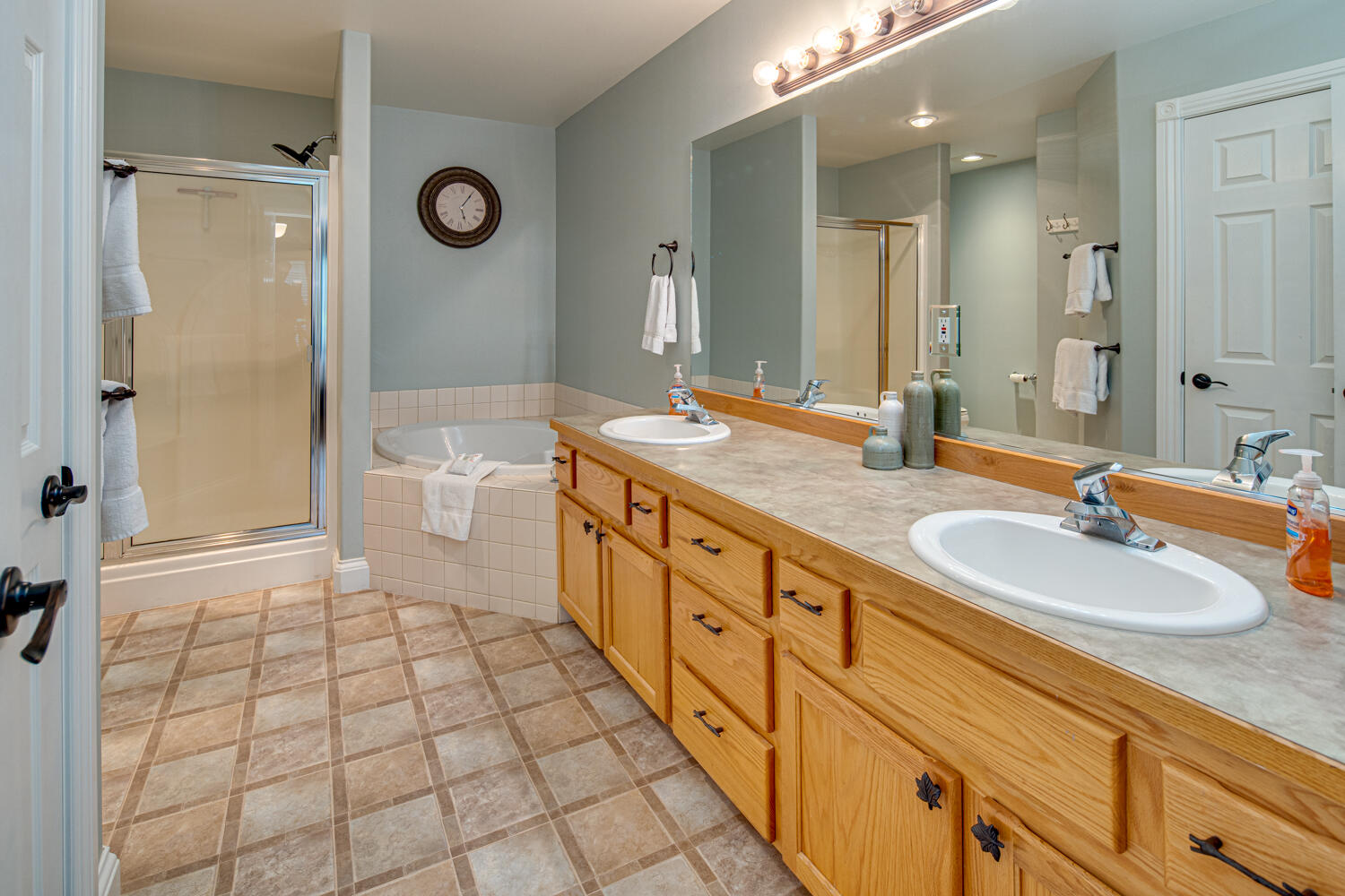 Eagle Crest - Residential