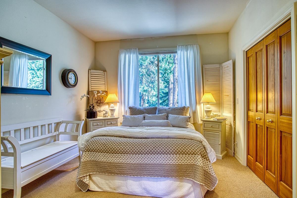 Broken Top - Residential