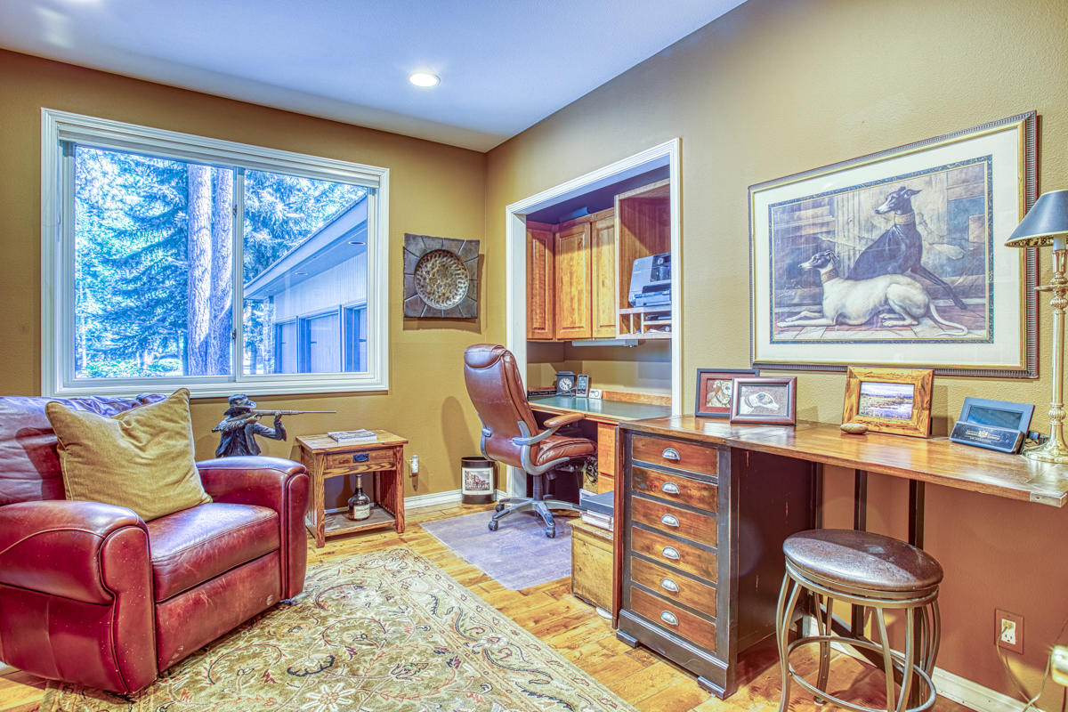 Broken Top - Residential