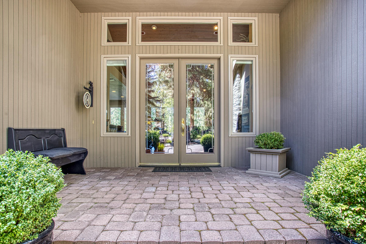 Broken Top - Residential