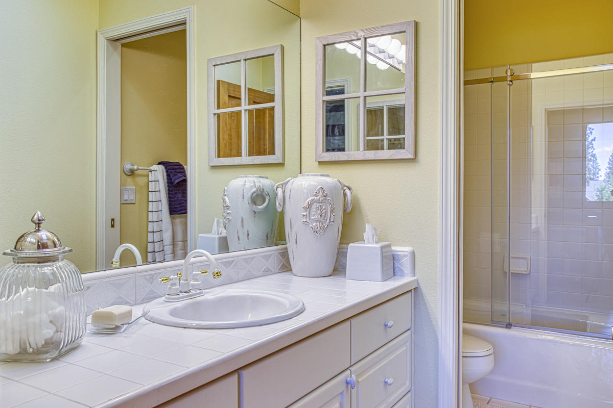 Broken Top - Residential