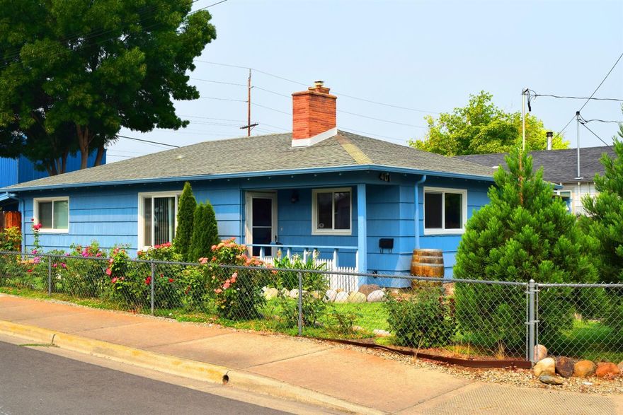 Neat as a pin describes this 1960's built home in Central Point. Lovely inside and out. Many of the systems have been upgraded and in good shape. Should finance with most sources. Roses abound throughout the outside and patio area on two sides. Natural Gas is available. Old style charm, but with some modern touches. Should go quickly.