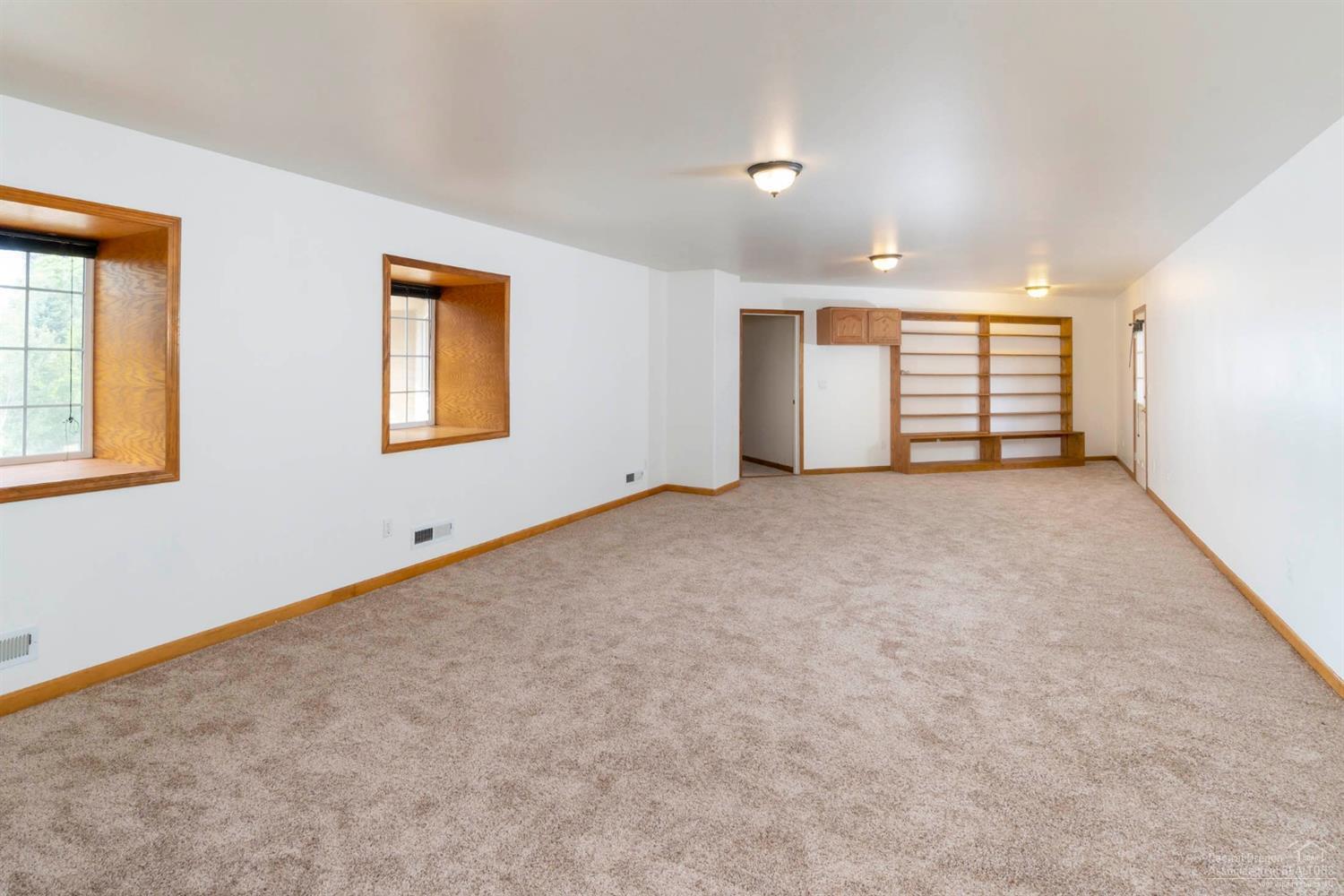 Deer Pointe Village - Residential