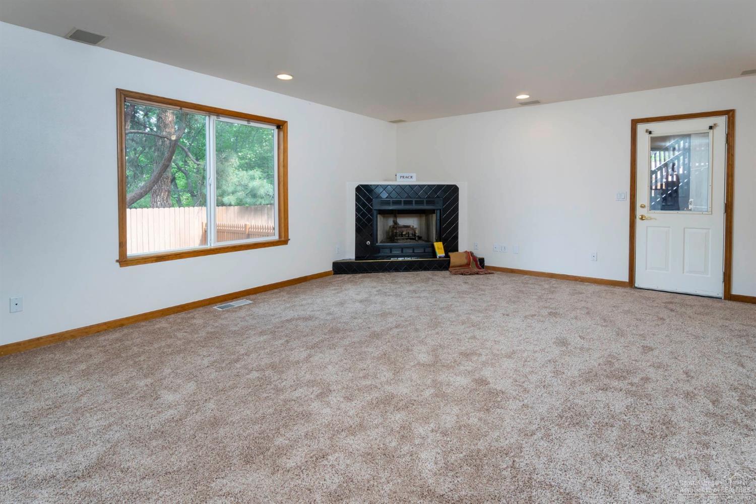 Deer Pointe Village - Residential