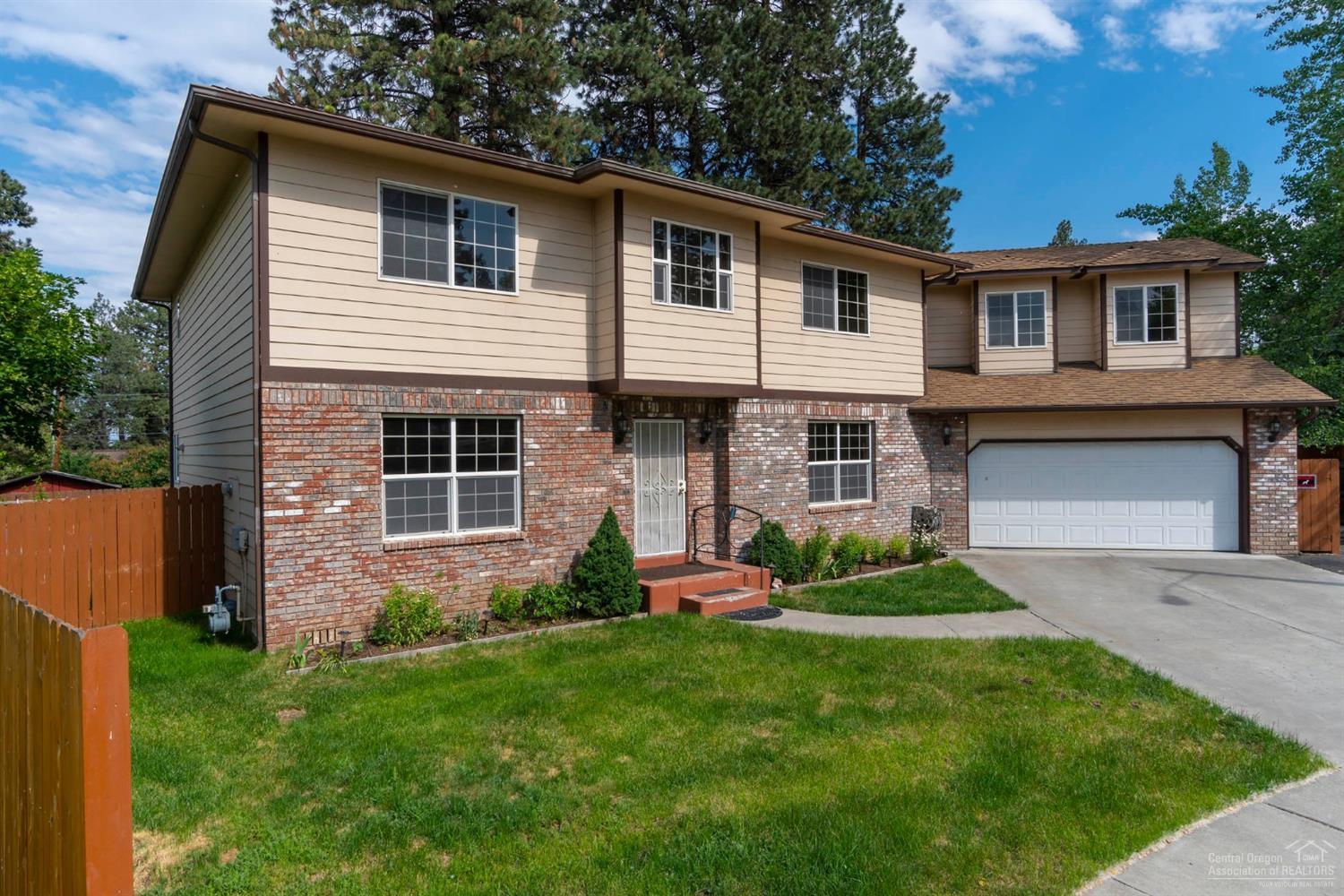 Deer Pointe Village - Residential