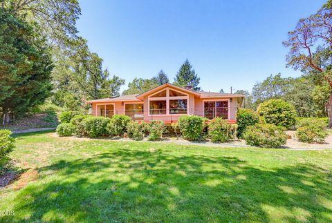 Tiny photo for 290 Chinook Park Lane, Grants Pass, OR 97527 (MLS # 220223901)