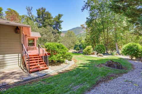 Tiny photo for 290 Chinook Park Lane, Grants Pass, OR 97527 (MLS # 220223901)