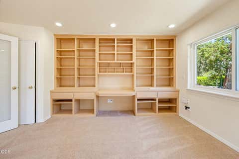 Tiny photo for 290 Chinook Park Lane, Grants Pass, OR 97527 (MLS # 220223901)