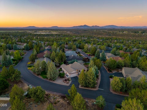 Tiny photo for 990 Victoria Falls Drive, Redmond, OR 97756 (MLS # 220224064)