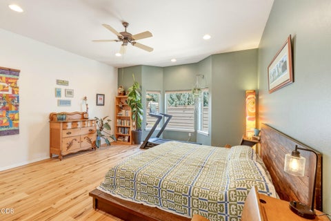 Tiny photo for 990 Victoria Falls Drive, Redmond, OR 97756 (MLS # 220224064)
