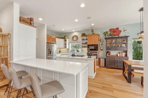 Tiny photo for 990 Victoria Falls Drive, Redmond, OR 97756 (MLS # 220224064)