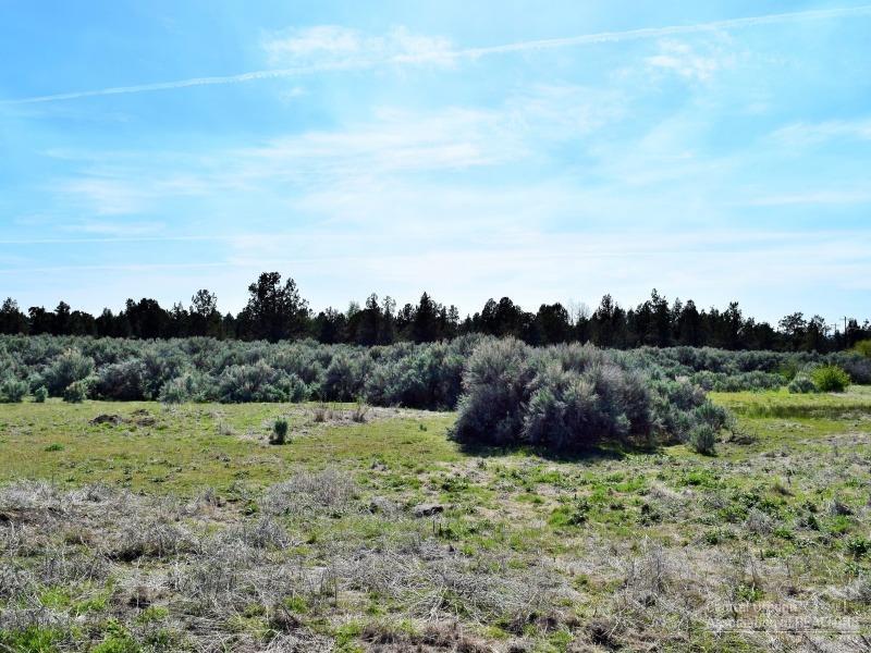 Three Peaks Estate - Land