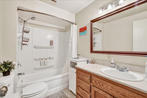 Tiny photo for 331 Mae Street, Medford, OR 97504 (MLS # 220223042)