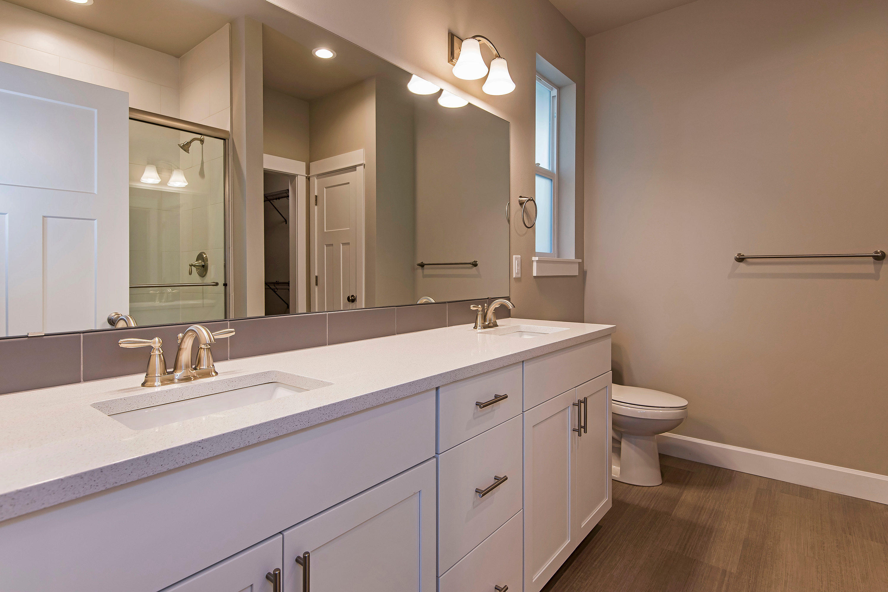 SaddleStone - Residential