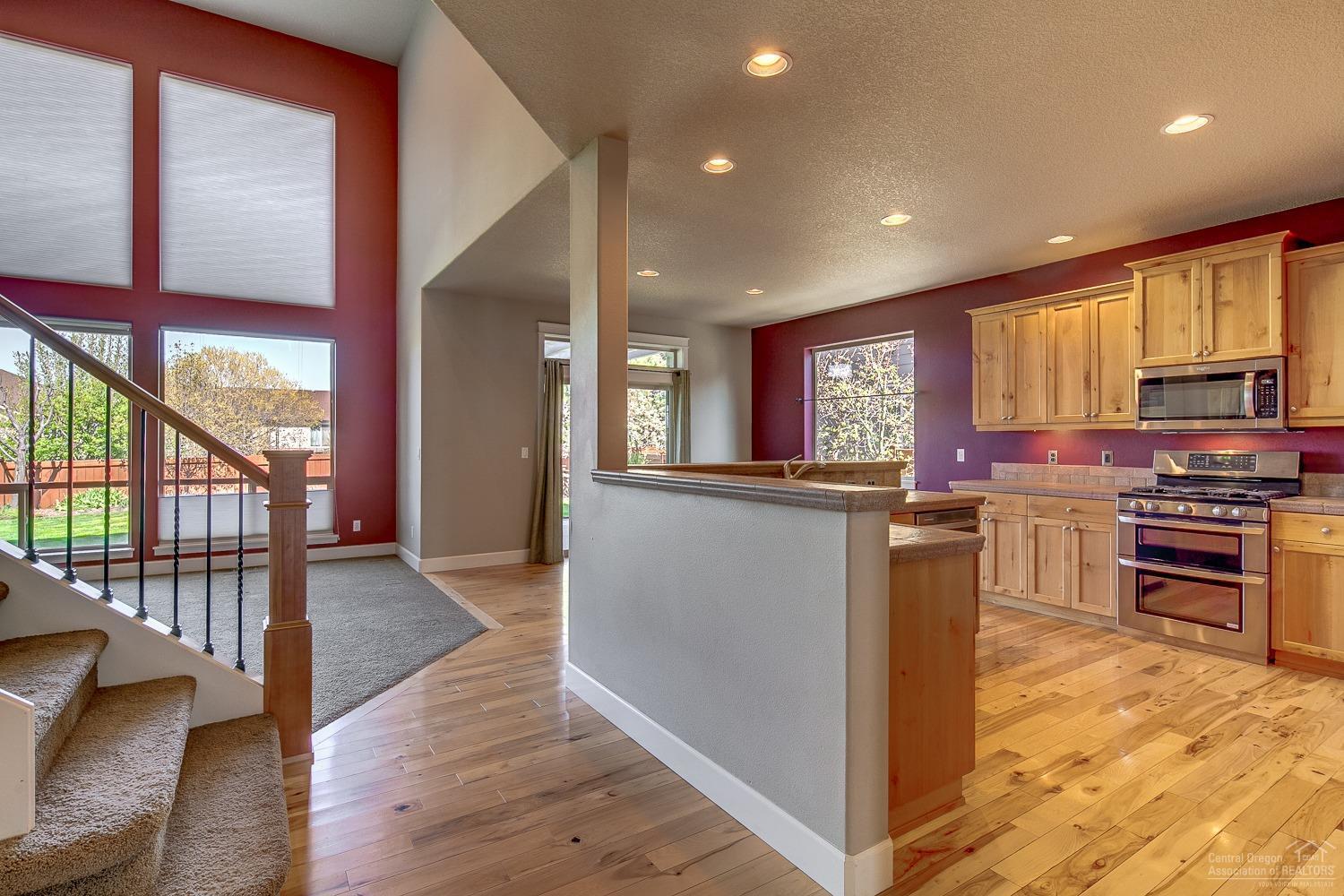 Lava Ridges - Residential