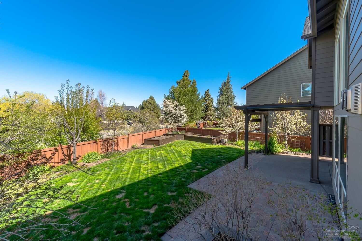 Lava Ridges - Residential