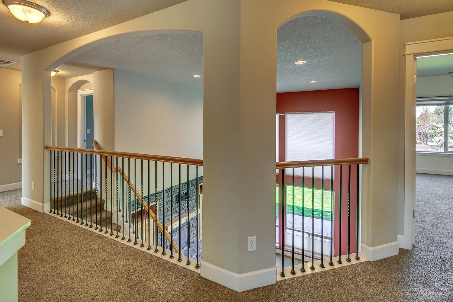 Lava Ridges - Residential