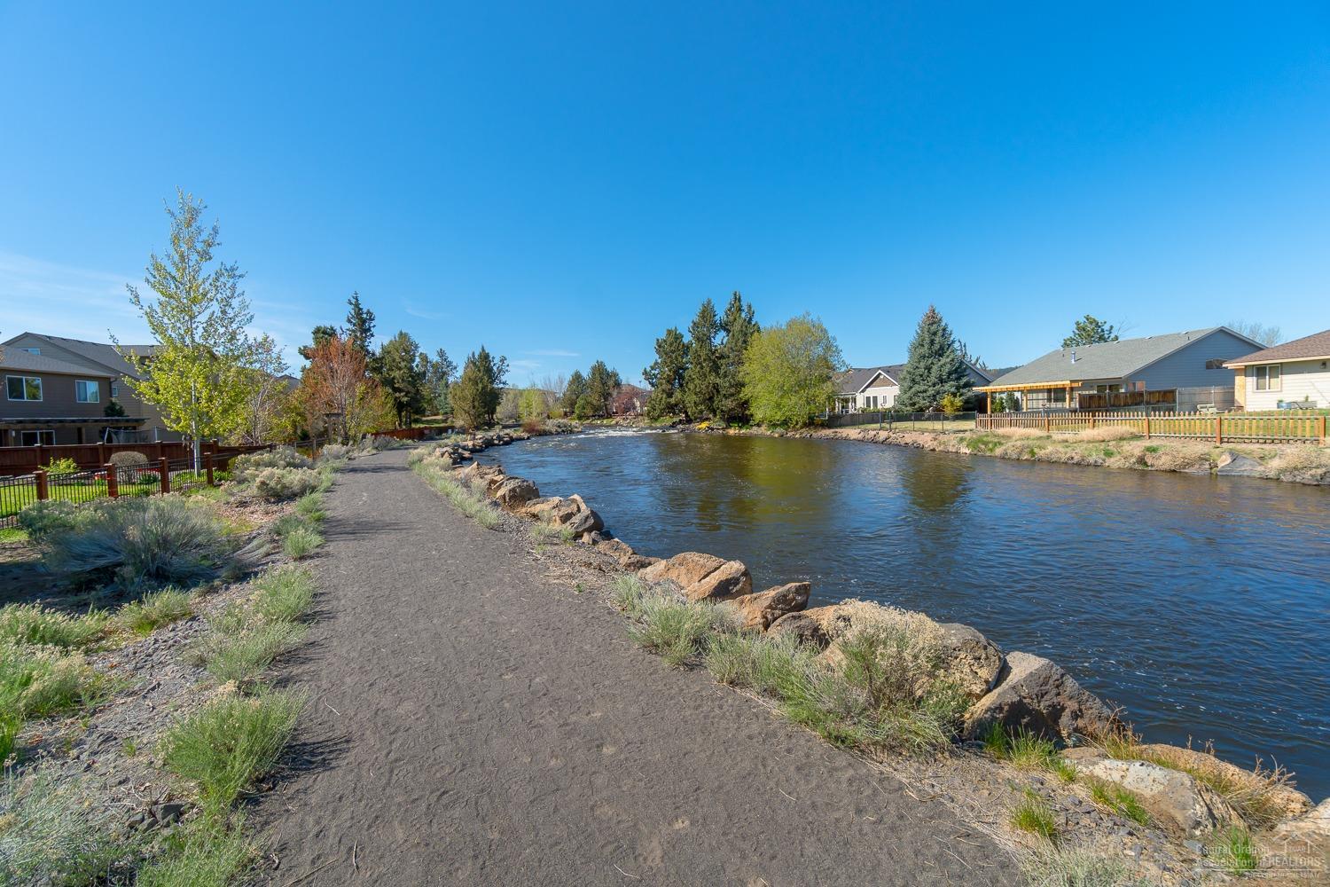 Lava Ridges - Residential