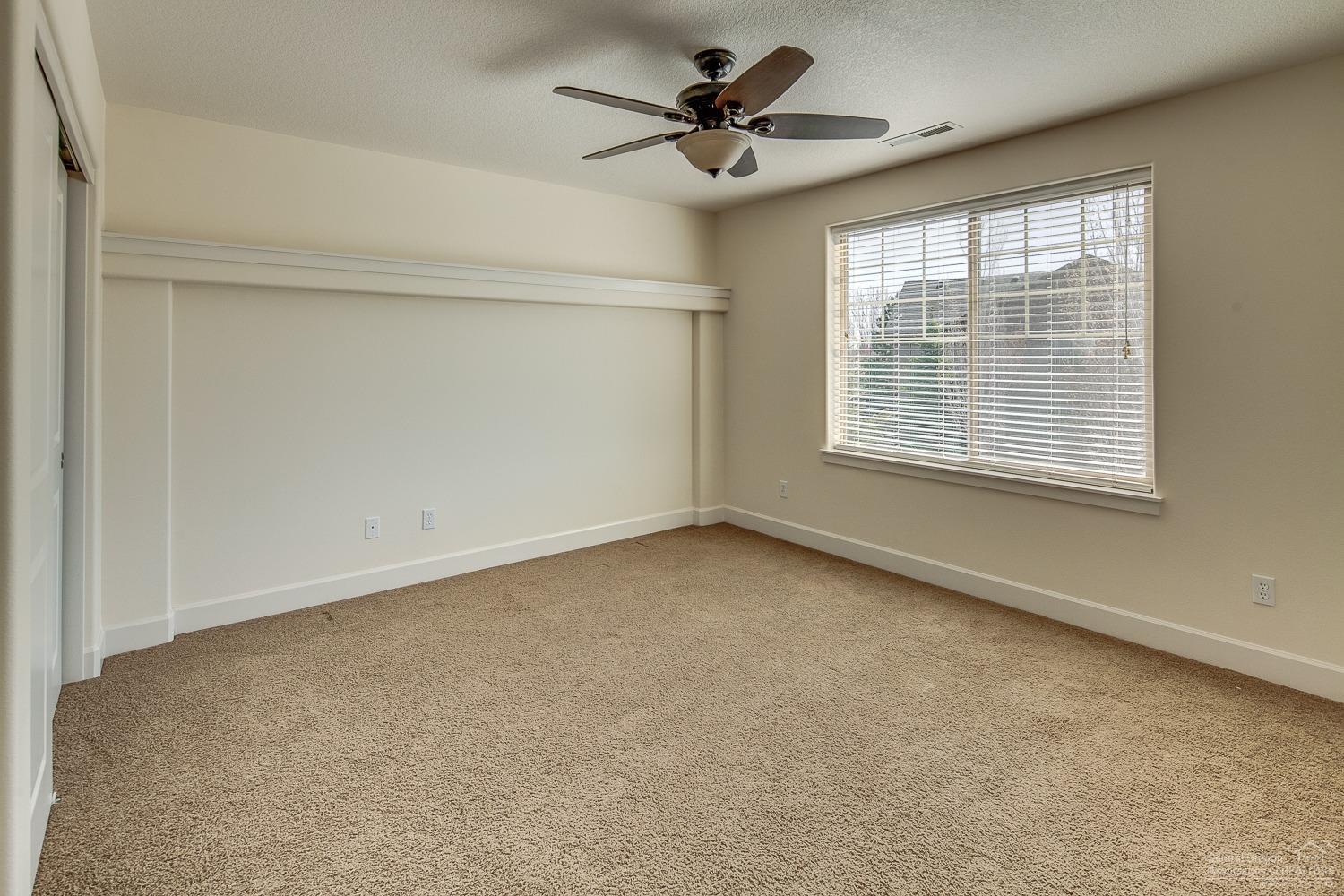 Lava Ridges - Residential