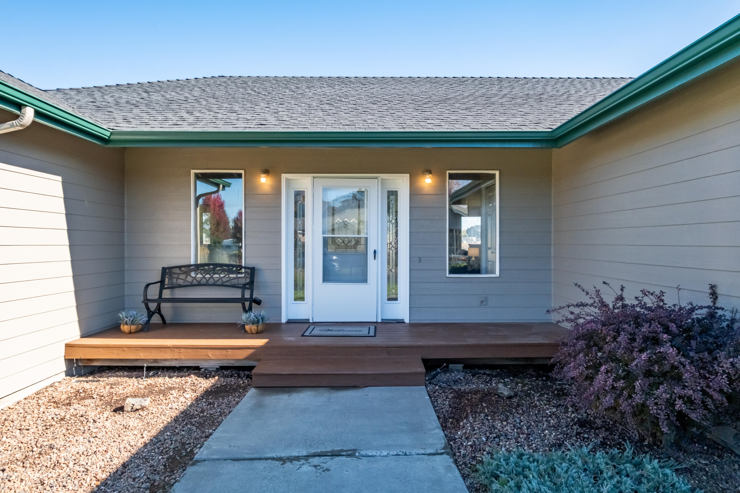3365 NE Stonebrook Loop