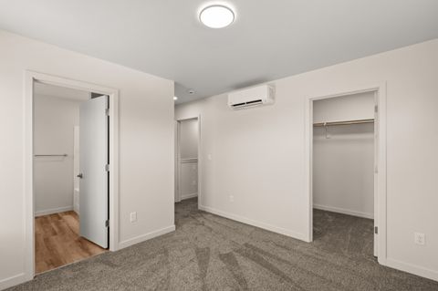 Tiny photo for 2024 Sunset Drive #1, Medford, OR 97501 (MLS # 220220234)