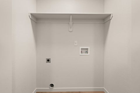 Tiny photo for 2024 Sunset Drive #1, Medford, OR 97501 (MLS # 220220234)