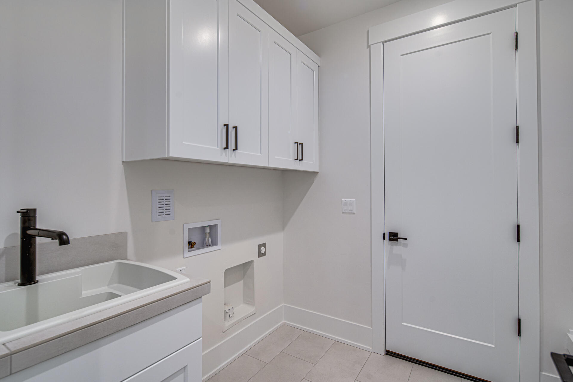 Skyline West - Residential