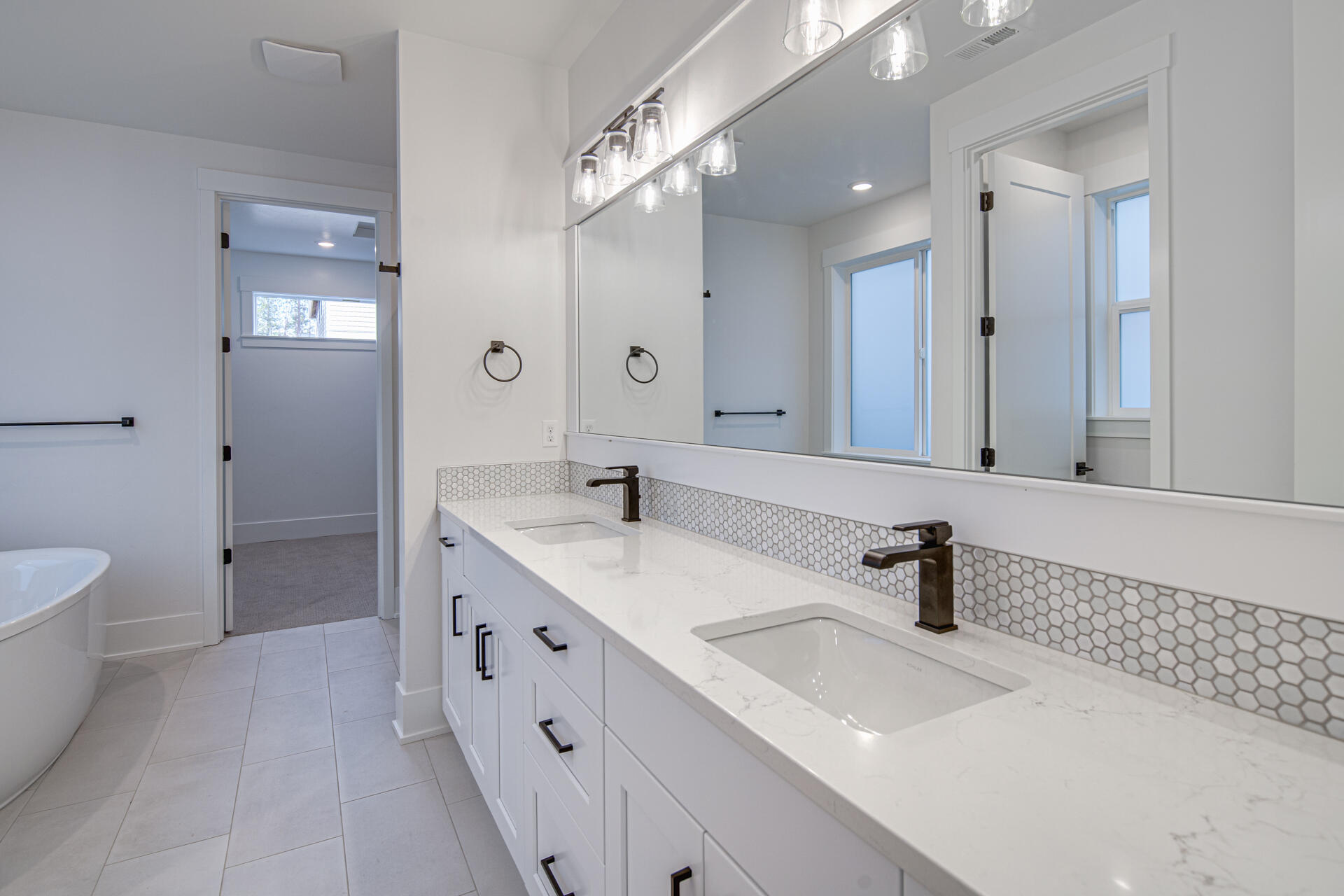 Skyline West - Residential