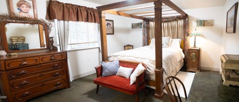 Tiny photo for 347 Peckerwood Lane, Grants Pass, OR 97527 (MLS # 220227481)