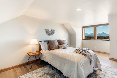 Tiny photo for 11039 SW Ranch Road, Powell Butte, OR 97753 (MLS # 220212586)