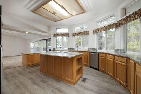 Tiny photo for 15728 Eastwind Court, La Pine, OR 97739 (MLS # 220212810)