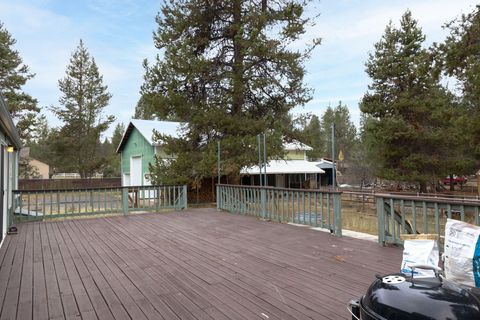 Tiny photo for 15728 Eastwind Court, La Pine, OR 97739 (MLS # 220212810)