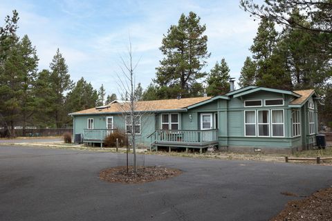Tiny photo for 15728 Eastwind Court, La Pine, OR 97739 (MLS # 220212810)