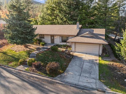 Tiny photo for 1430 Green Meadows Way, Ashland, OR 97520 (MLS # 220212397)
