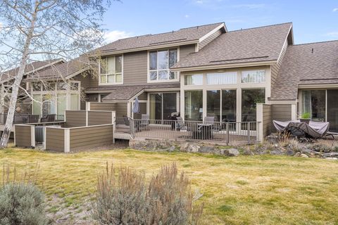 Tiny photo for 679 Sage Country Court, Redmond, OR 97756 (MLS # 220219608)