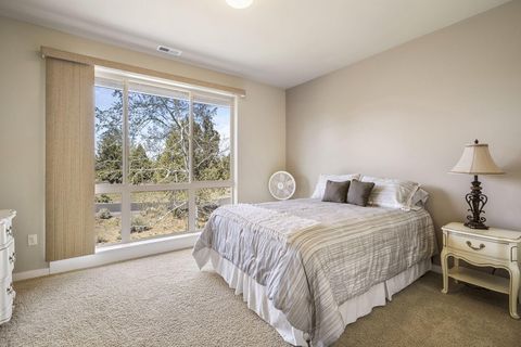 Tiny photo for 679 Sage Country Court, Redmond, OR 97756 (MLS # 220219608)