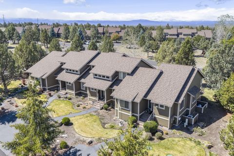 Tiny photo for 679 Sage Country Court, Redmond, OR 97756 (MLS # 220219608)