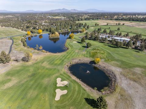 Tiny photo for 679 Sage Country Court, Redmond, OR 97756 (MLS # 220219608)