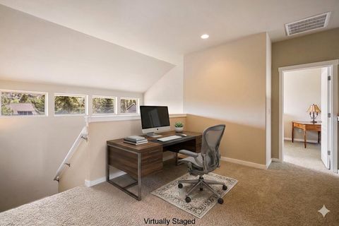 Tiny photo for 679 Sage Country Court, Redmond, OR 97756 (MLS # 220219608)