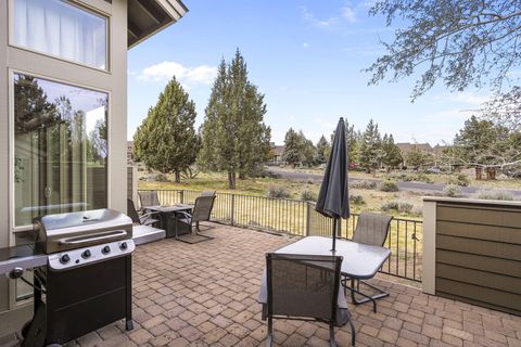 Tiny photo for 679 Sage Country Court, Redmond, OR 97756 (MLS # 220219608)