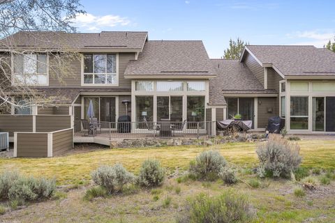 Tiny photo for 679 Sage Country Court, Redmond, OR 97756 (MLS # 220219608)