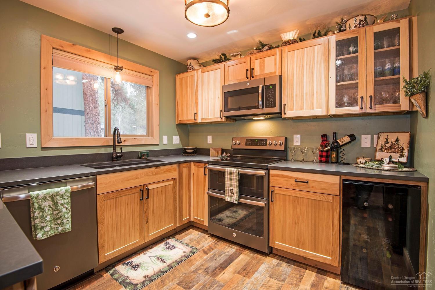 4th Sister Condo - Residential