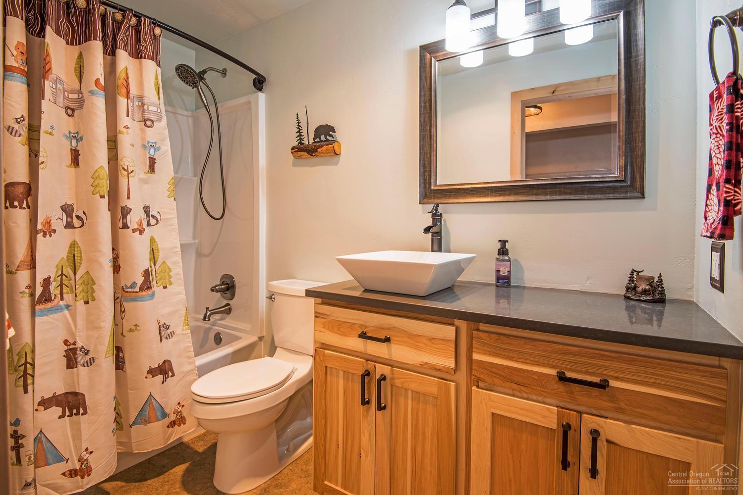 4th Sister Condo - Residential