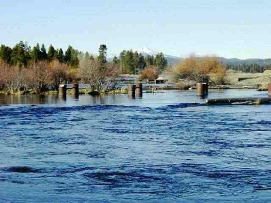 In 100 Yr Flood Plain. Homesite Overlooking Williamson River With Access To Trophy Trout Fishing Hole. Grove Of Aspen. Power & Phone. Fenced. Subject To 15' Wide Joint User Between Lot & River & 15' Easement On N. Side