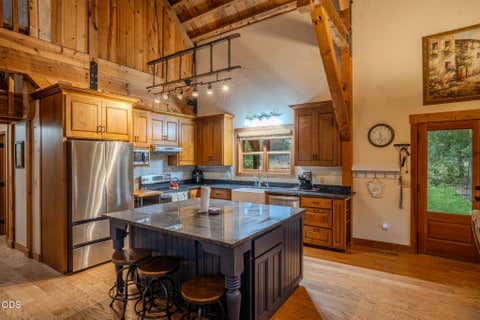 Tiny photo for 688 Worthington Road, Eagle Point, OR 97524 (MLS # 220227181)