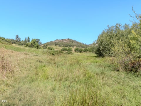 Tiny photo for 688 Worthington Road, Eagle Point, OR 97524 (MLS # 220227181)
